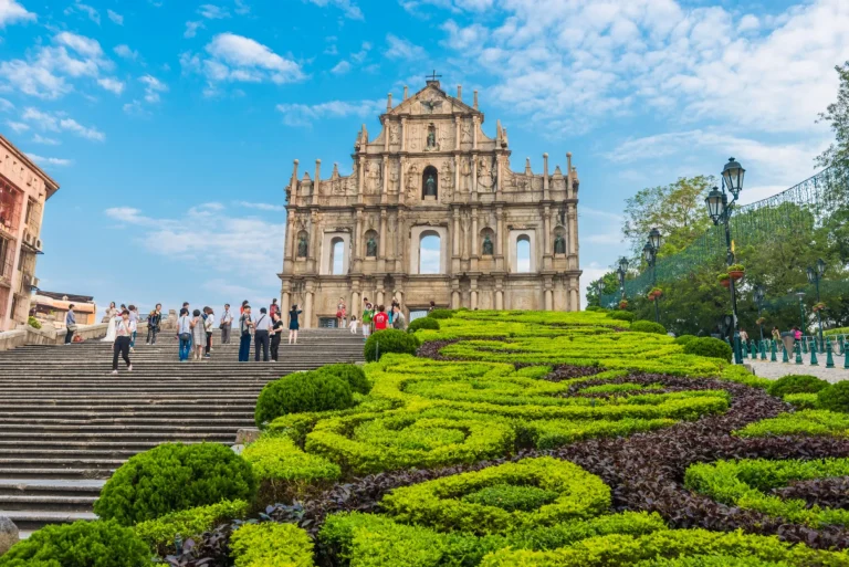 Exploring the Unique Community and Live Draw Experience at Keluaran Macau